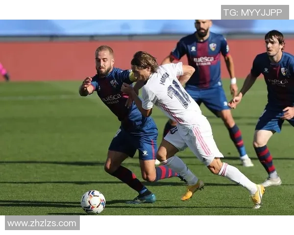 西甲第八轮精彩对决皇马主场迎战韦斯卡直播全程回顾与分析